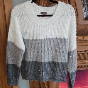 Vince Camuto Women's Sweater in Cream and Gray